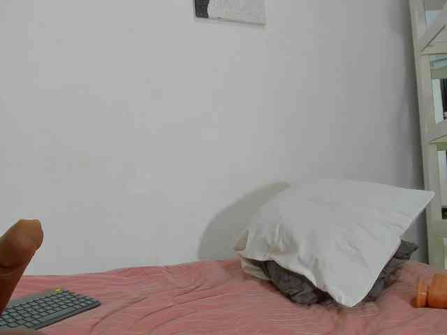 gabbiie-carterr1 webcam
