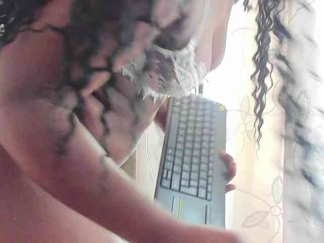 gabbiie-carterr1 webcam