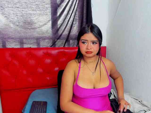 hiilary19 webcam