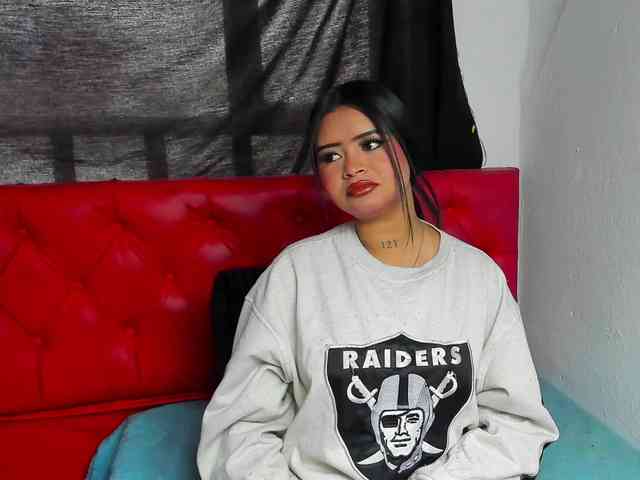 hiilary19 hiilary19
