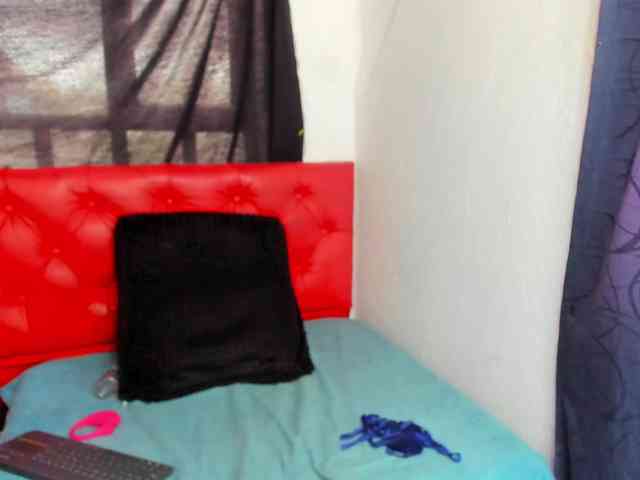hiilary19 webcam