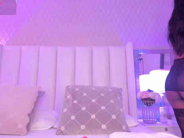 SophiaSmiiths webcam