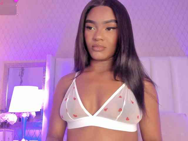 SophiaSmiiths webcam