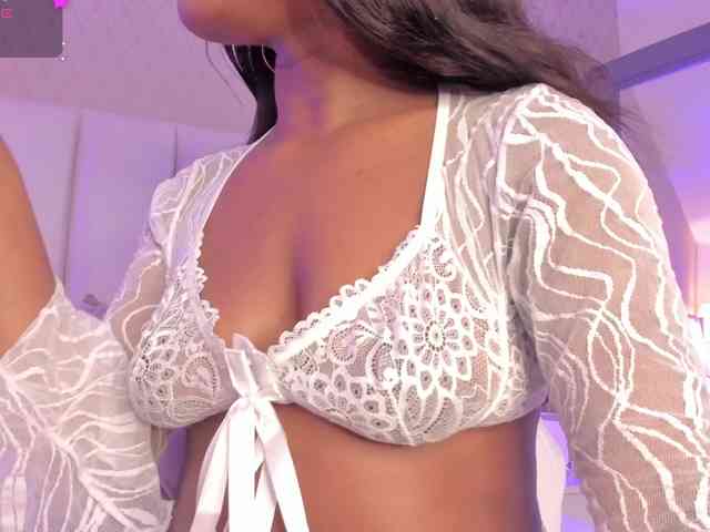 SophiaSmiiths webcam