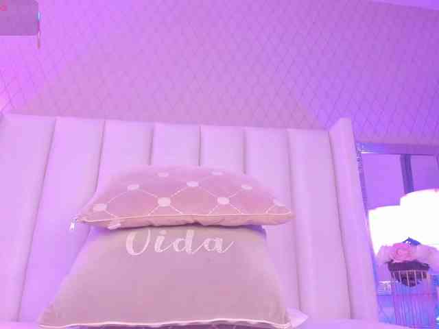 SophiaSmiiths webcam