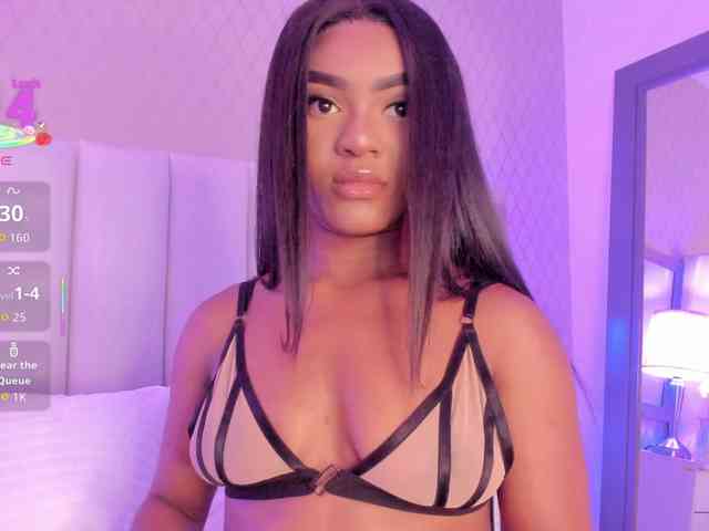 SophiaSmiiths webcam