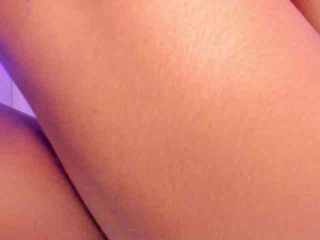SophiaSmiiths webcam