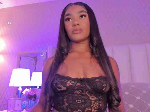 SophiaSmiiths webcam