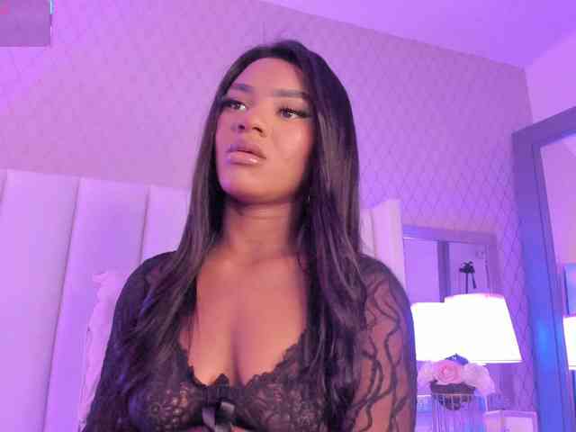 SophiaSmiiths webcam