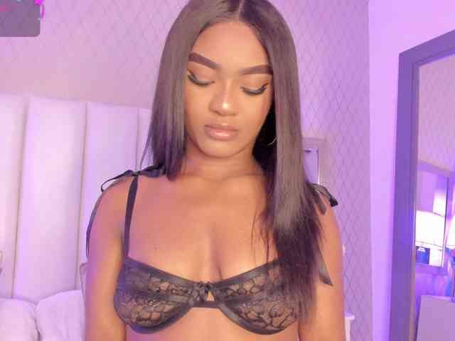 SophiaSmiiths webcam