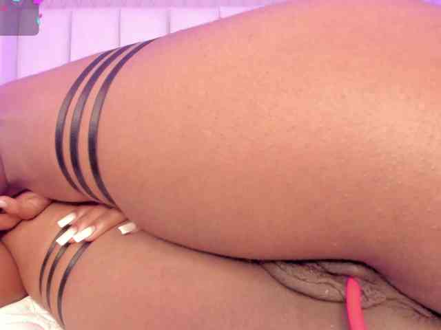 SophiaSmiiths webcam
