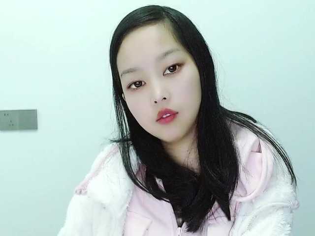 Selinababy99's BongaCams show and profile