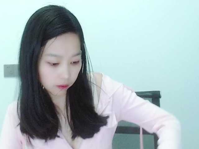 Selinababy99's BongaCams show and profile