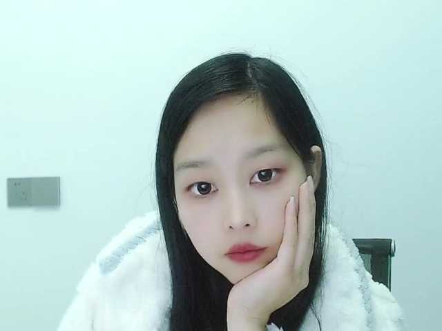 Selinababy99's BongaCams show and profile