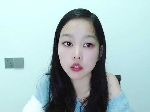 Selinababy99's BongaCams show and profile