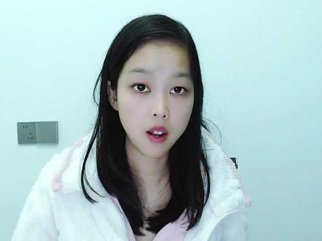 Selinababy99's BongaCams show and profile