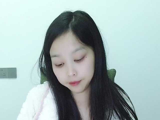 Selinababy99's BongaCams show and profile