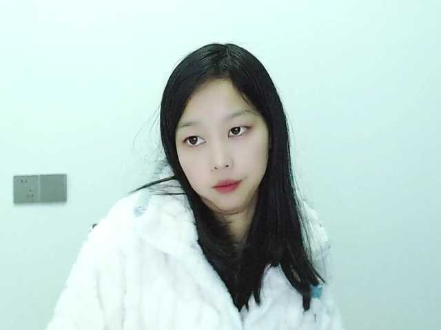 Selinababy99's BongaCams show and profile