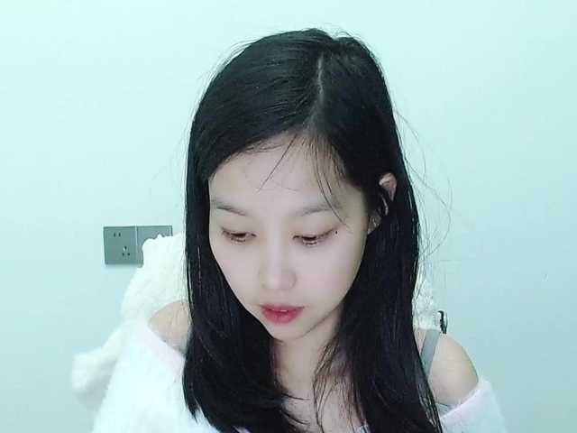 Selinababy99's BongaCams show and profile