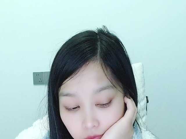 Selinababy99's BongaCams show and profile