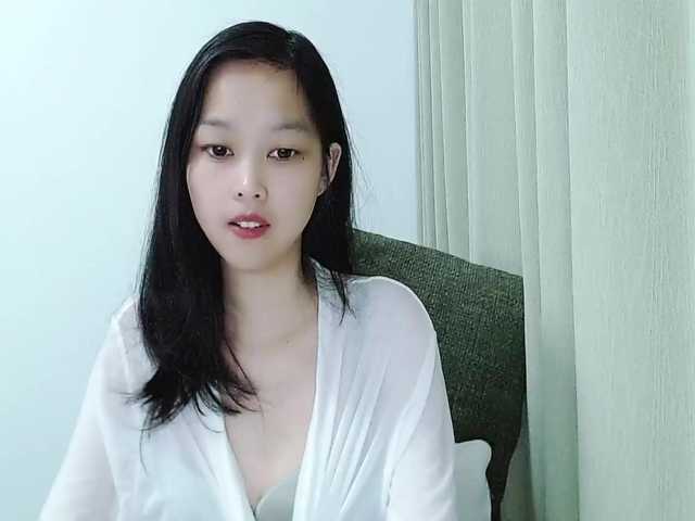 Selinababy99's BongaCams show and profile