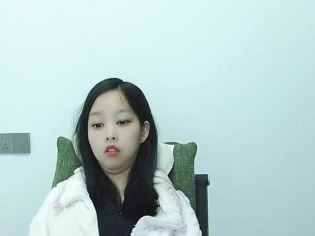 Selinababy99's BongaCams show and profile