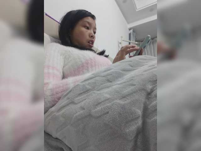 Selinababy99's BongaCams show and profile