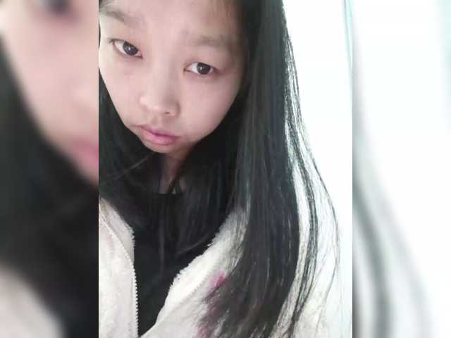 Selinababy99's BongaCams show and profile