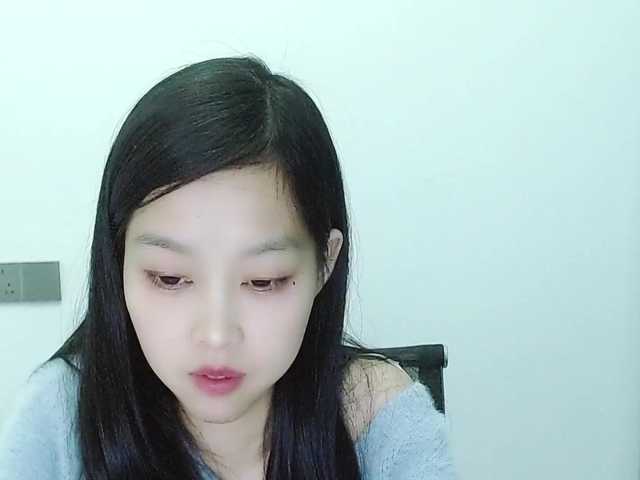 Selinababy99's BongaCams show and profile