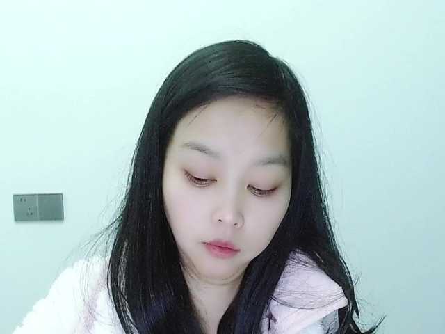 Selinababy99's BongaCams show and profile