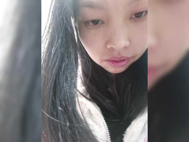 Selinababy99's BongaCams show and profile