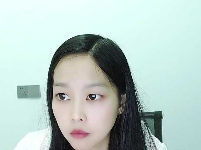 Selinababy99's BongaCams show and profile