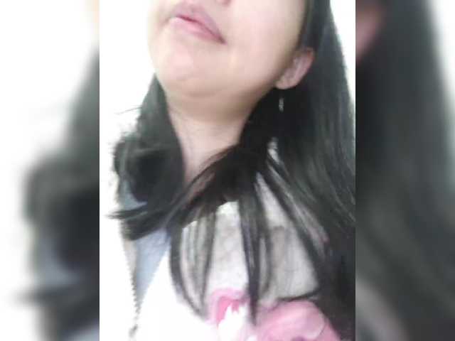 Selinababy99's BongaCams show and profile