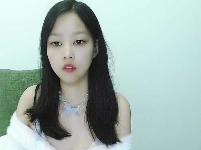 Selinababy99's BongaCams show and profile