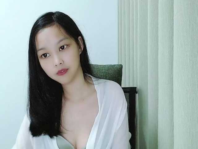 Selinababy99's BongaCams show and profile