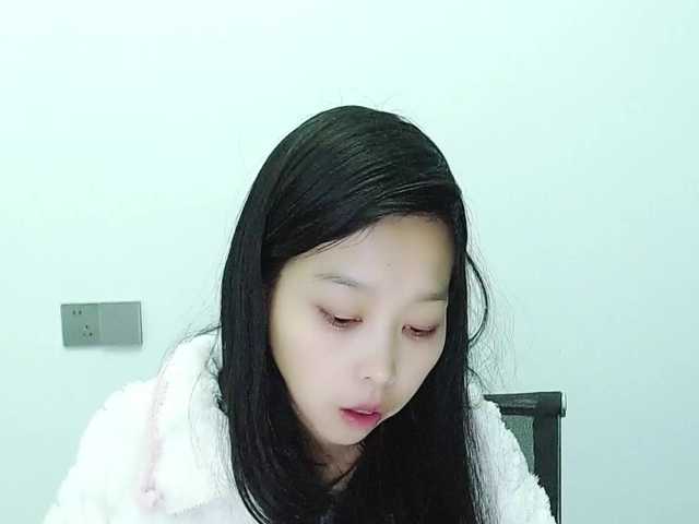 Selinababy99's BongaCams show and profile