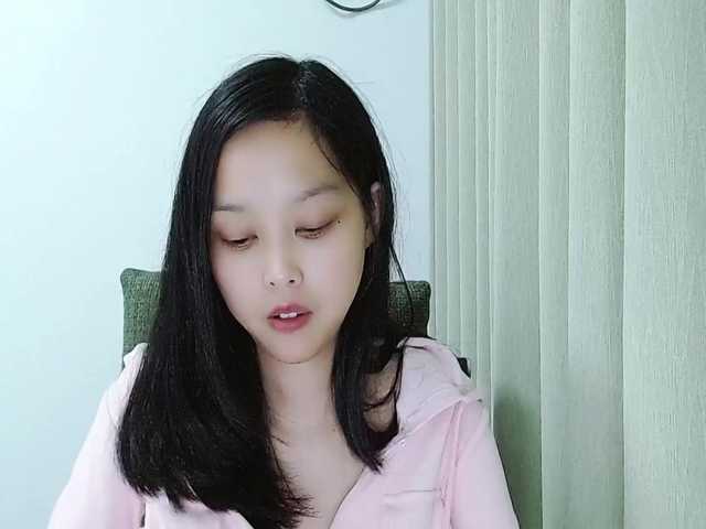 Selinababy99's BongaCams show and profile