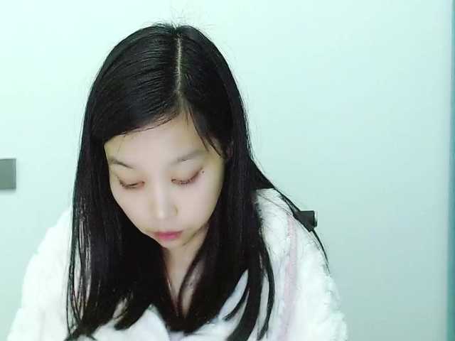 Selinababy99's BongaCams show and profile