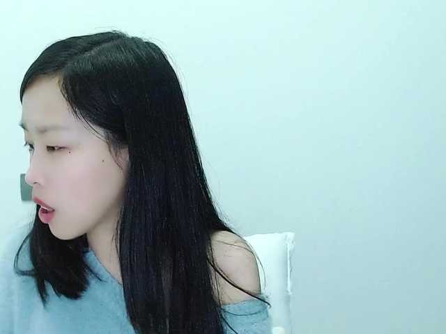 Selinababy99's BongaCams show and profile