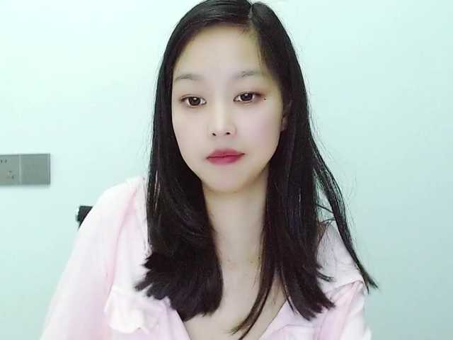 Selinababy99's BongaCams show and profile