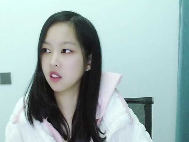 Selinababy99's BongaCams show and profile