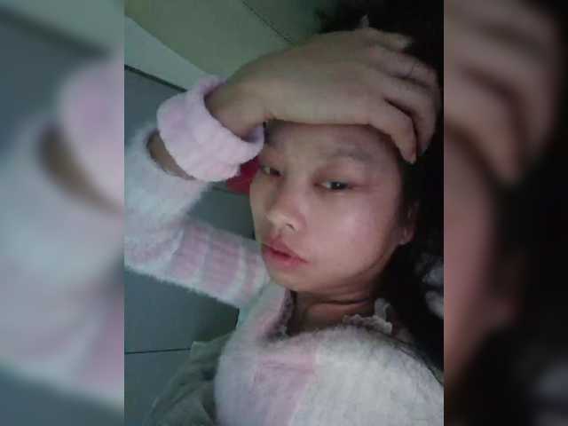 Selinababy99's BongaCams show and profile