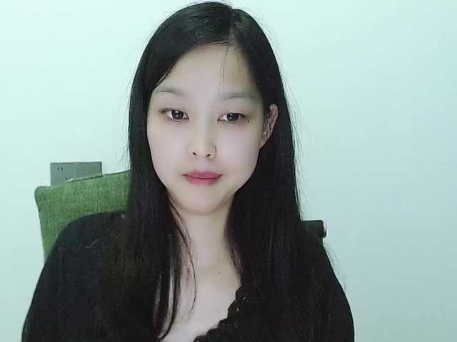 Selinababy99's BongaCams show and profile