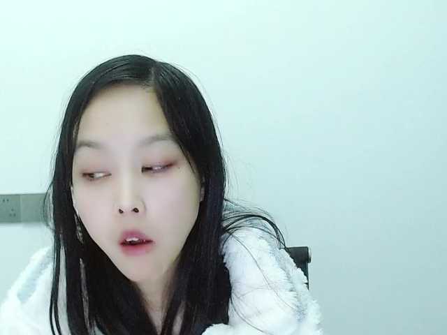 Selinababy99's BongaCams show and profile