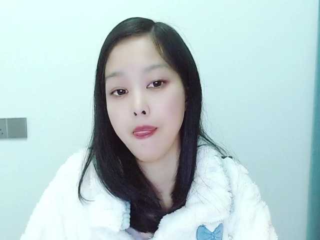 Selinababy99's BongaCams show and profile