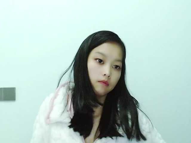 Selinababy99's BongaCams show and profile