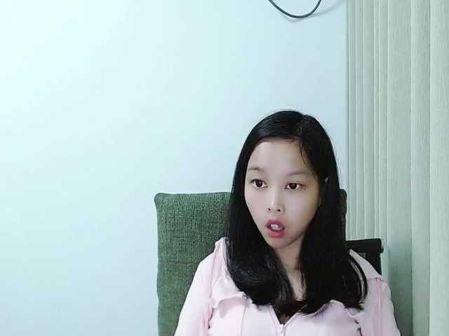 Selinababy99's BongaCams show and profile