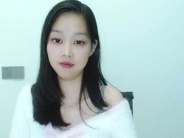 Selinababy99's BongaCams show and profile