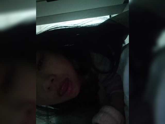 Selinababy99's BongaCams show and profile