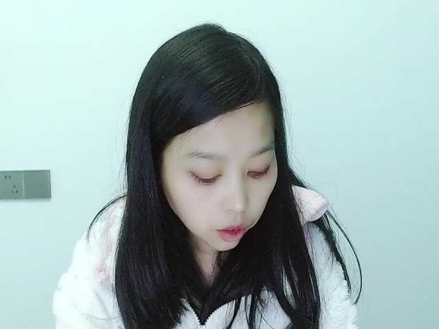 Selinababy99's BongaCams show and profile